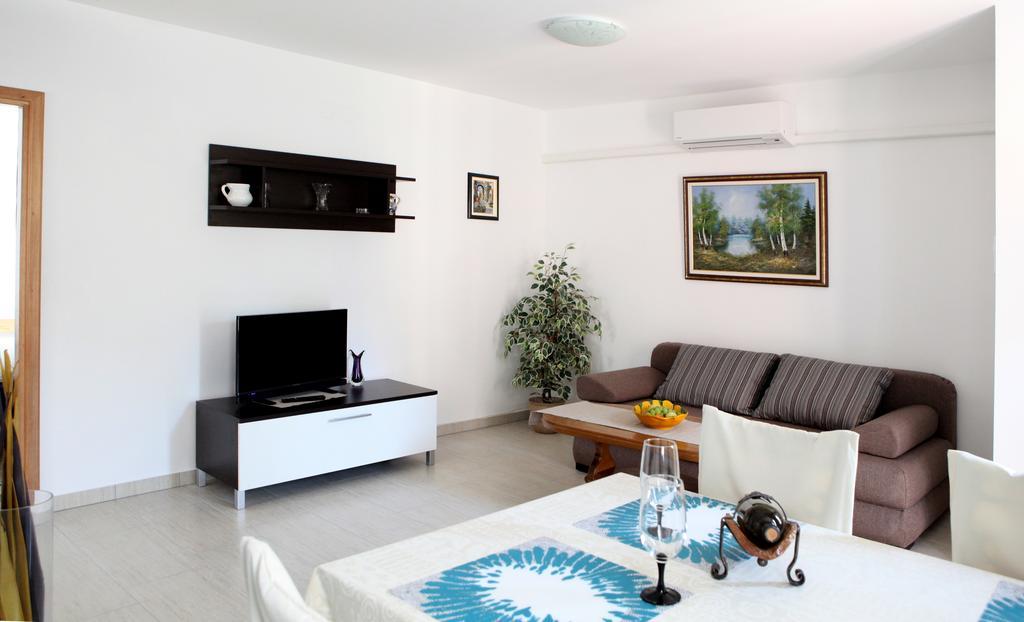 Apartments Marina-Mare ポレッチ エクステリア 写真